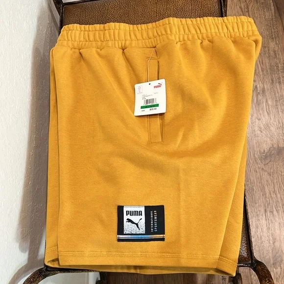 Brand New Puma SE Badge Sweat Pants Short Color: Amber Super Soft & comfortable! - Picture 4 of 10